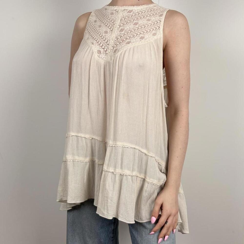 American Eagle Outfitters Women's Cream Blouse